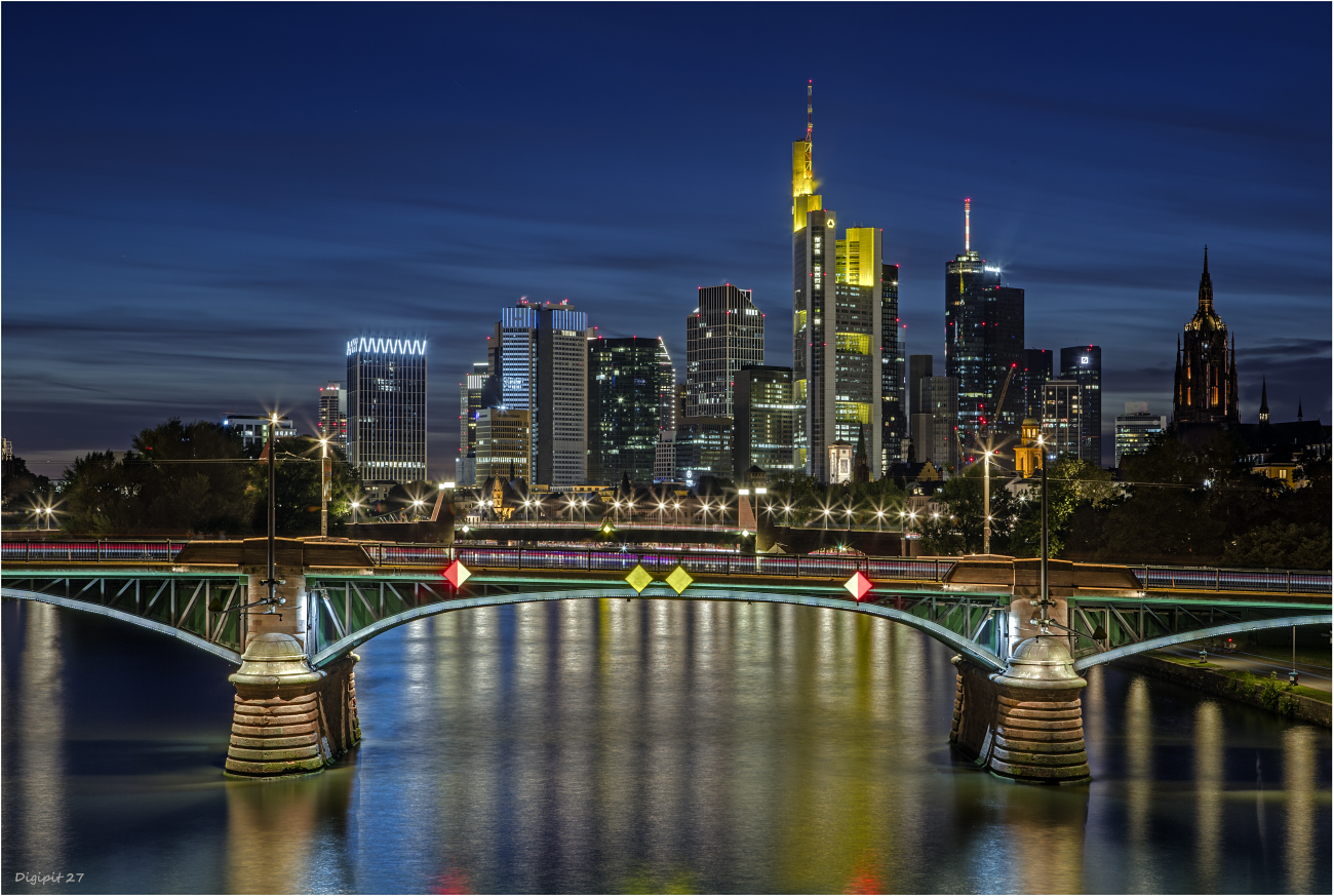 Frankfurt Skyline 2021-02