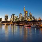 Frankfurt-Skyline am Abend am 05.02.2020