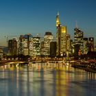 Frankfurt-Skyline am Abend am 19.01.2018 Nr.2