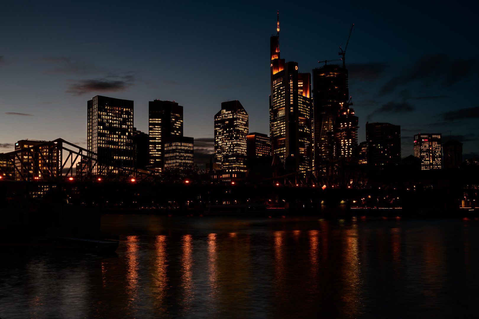 Frankfurt Skyline am Eisernen Steg