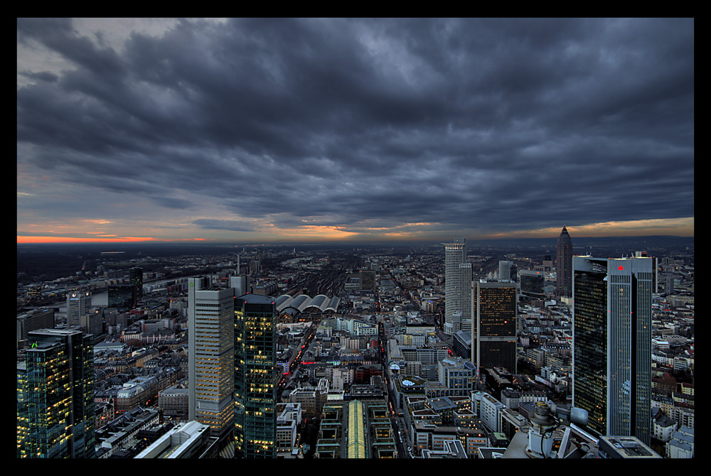 Frankfurt Skyline - Blick nach Westen