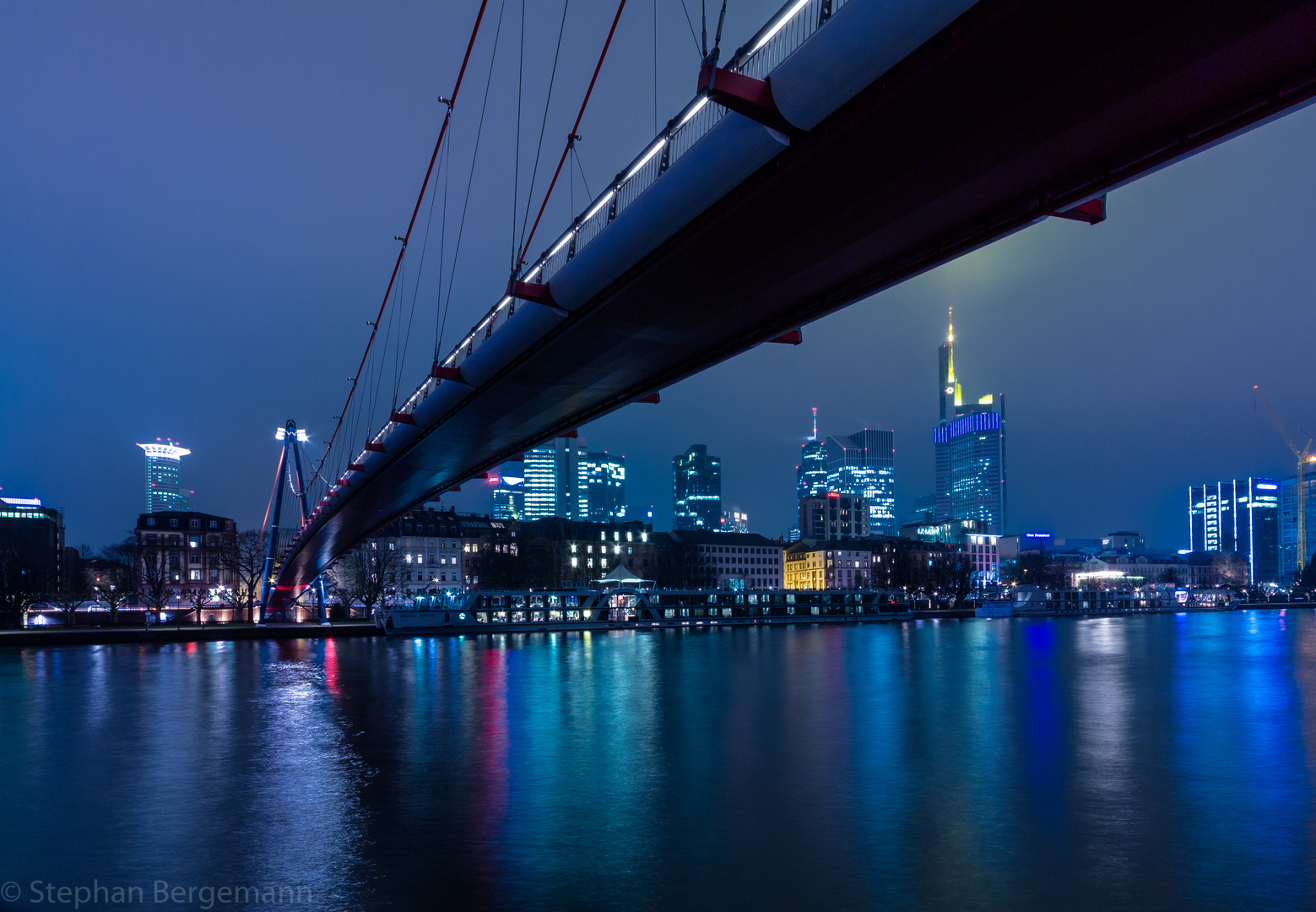 Frankfurt Skyline (Brücke Holbeinsteg)