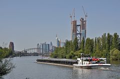 Frankfurt - Skyline, Deutschherrnbrücke, EZB-Baustelle