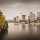 Frankfurt Skyline im Herbst