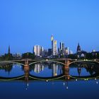 Frankfurt Skyline im Morgengrauen