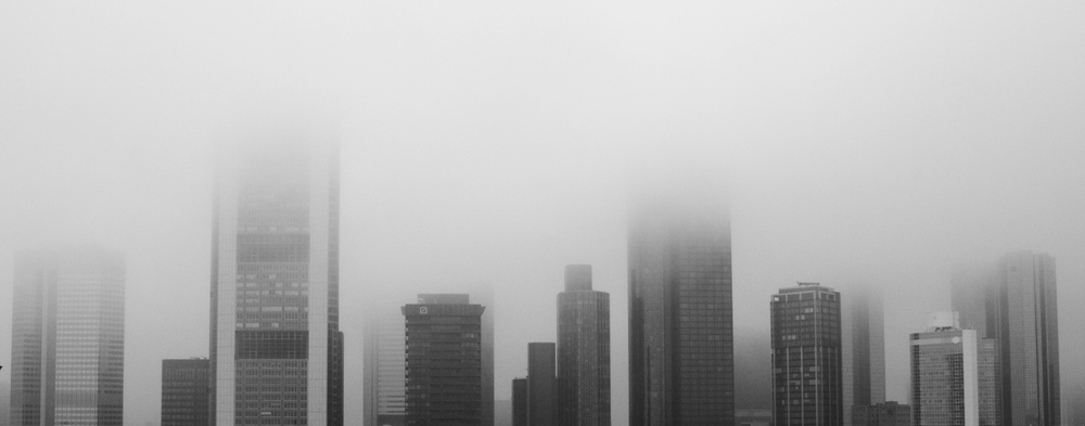 Frankfurt Skyline im Nebel