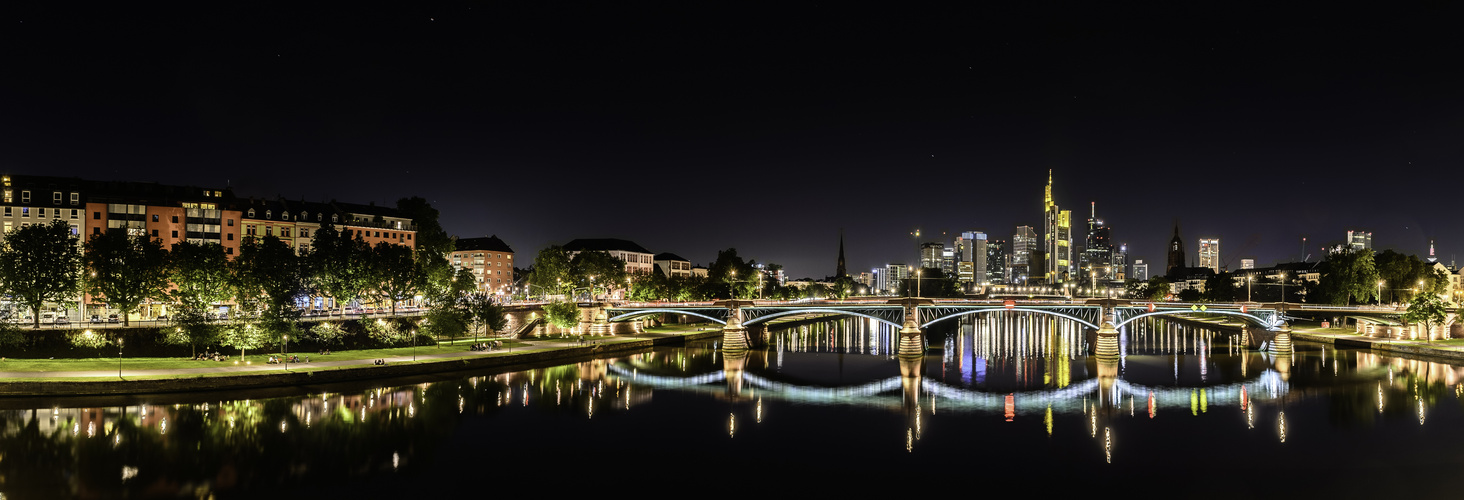 Frankfurt Skyline Jun 2017