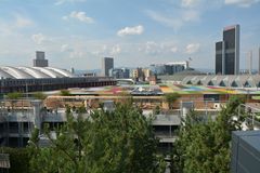 Frankfurt: Skyline Plaza - Teilblick auf den Dachgarten am Eröffnungstag