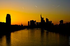 Frankfurt - Skyline - Sonnenuntergang