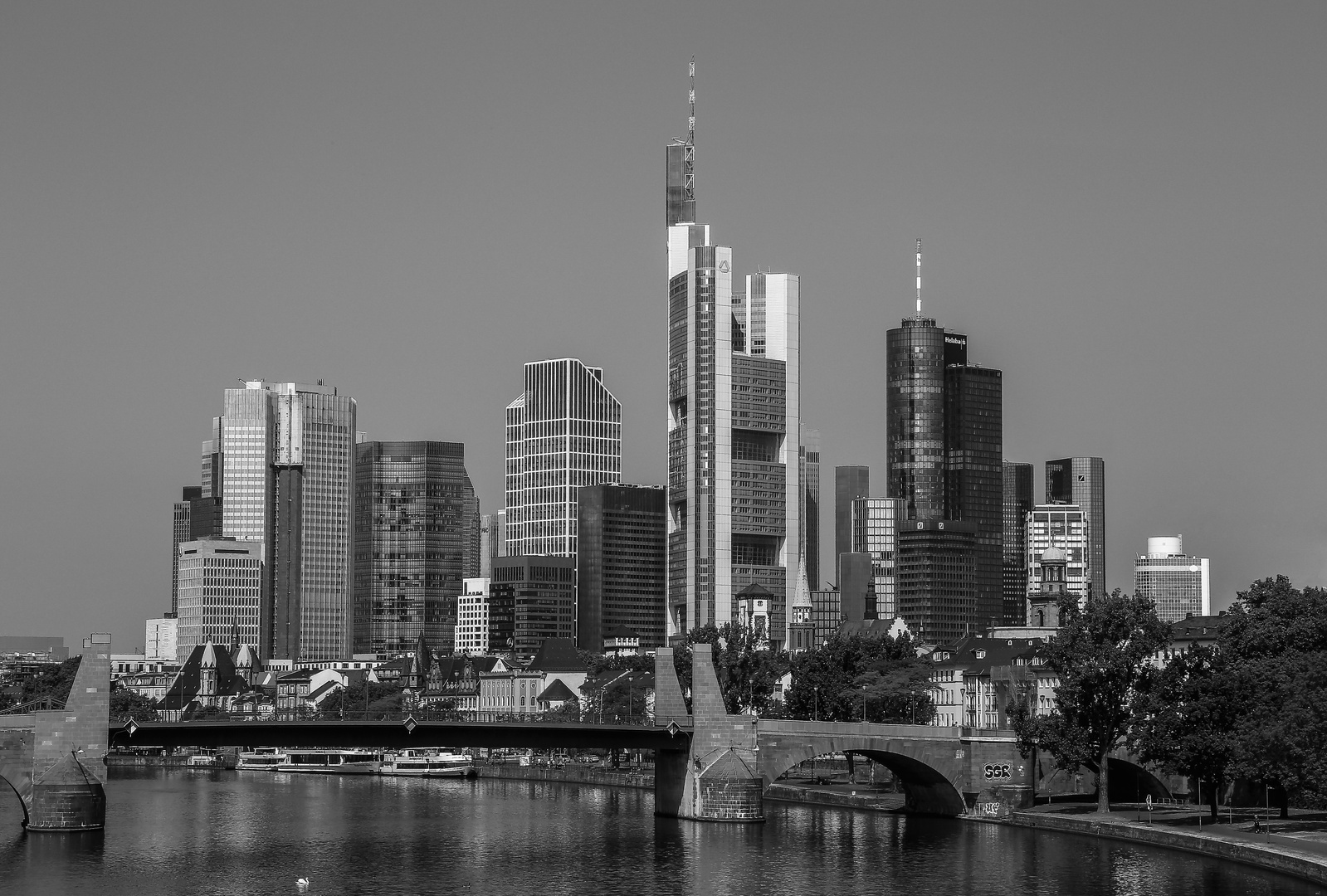 Frankfurt Skyline  S/W