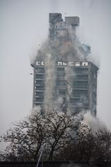 Frankfurt: Sprengung des Uni-Turms am 02.02.2014