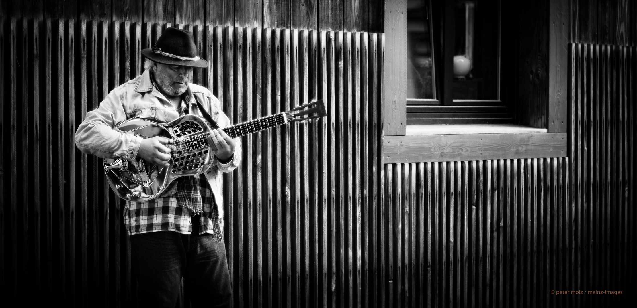 Frankfurt - Strassenmusik auf der Berger Strasse in Bornheim (2)