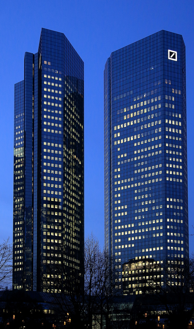 Frankfurt - Türme der Macht und des Geldes