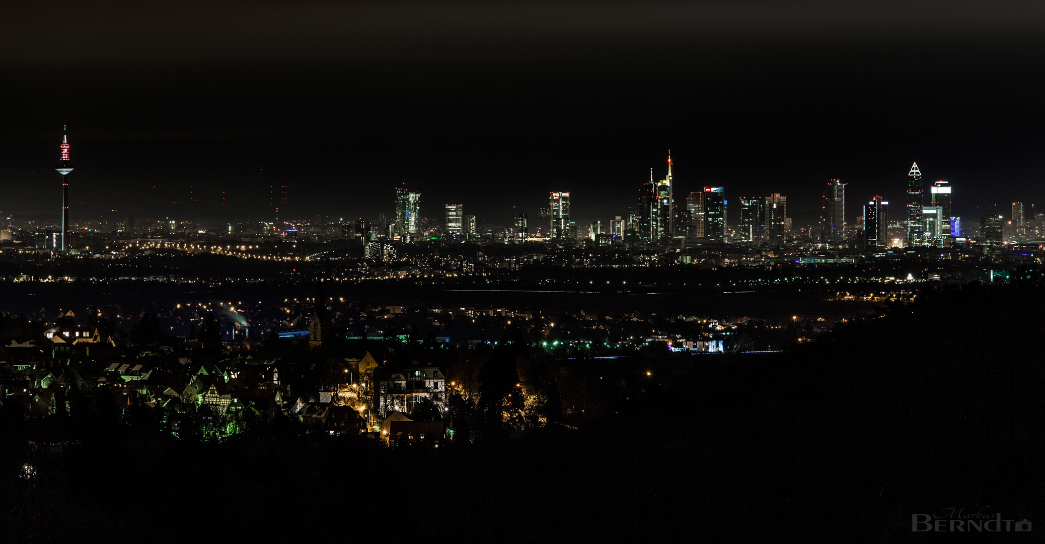 Frankfurt und Rhein-Main bei Nacht