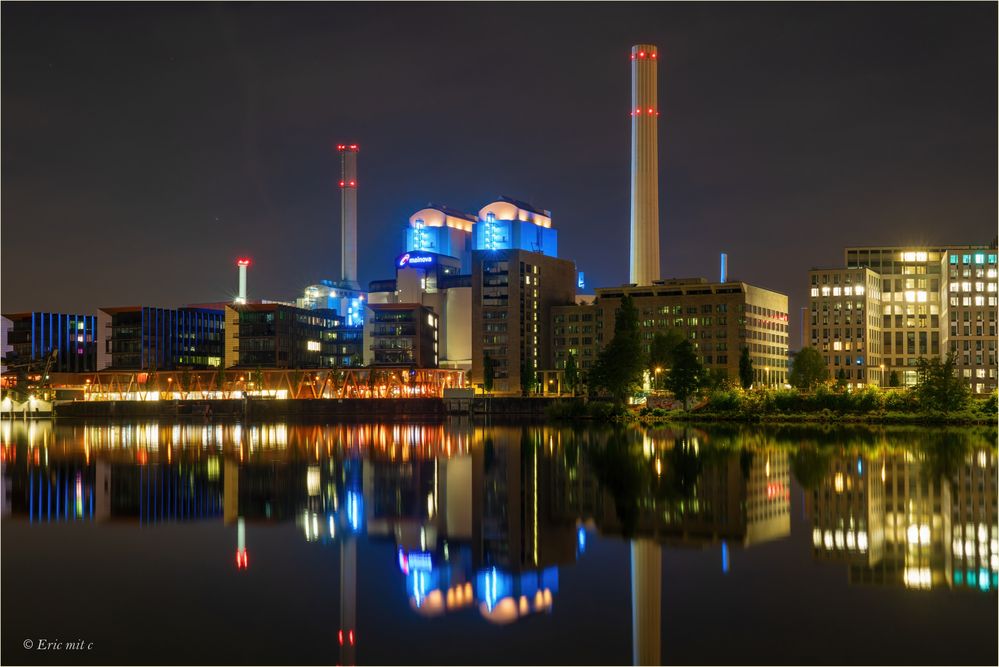 Frankfurt VII - Mainova Heizkraftwerk West (Frontansicht)