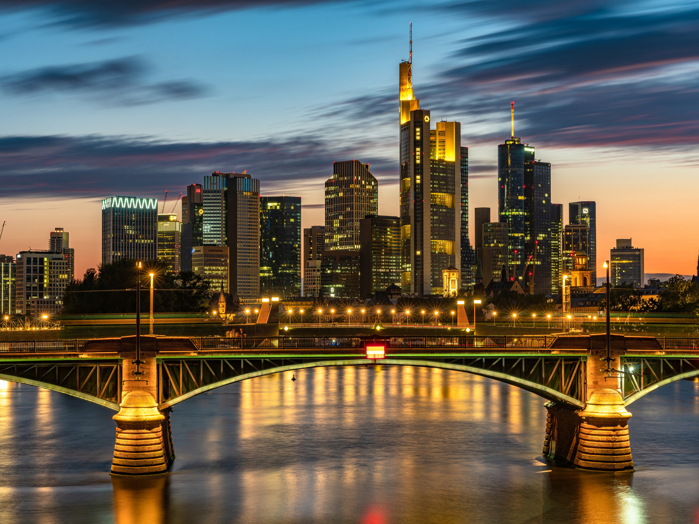 Frankfurt von der Flößerbrücke