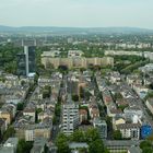 Frankfurt Westend mit Goethe-Universität vom Opernturm aus gesehen