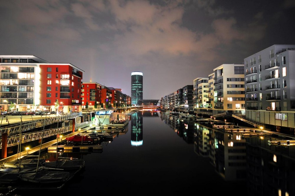 Frankfurt Westhafen bei Nacht