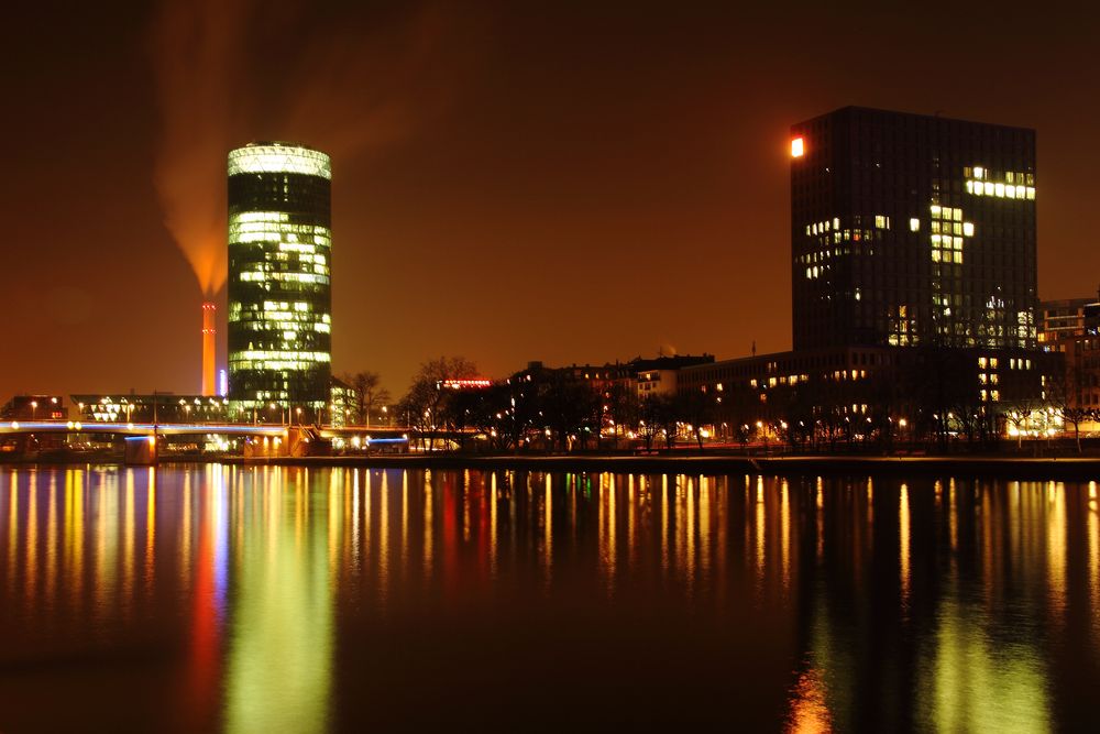 Frankfurt Westhafen bei Nacht