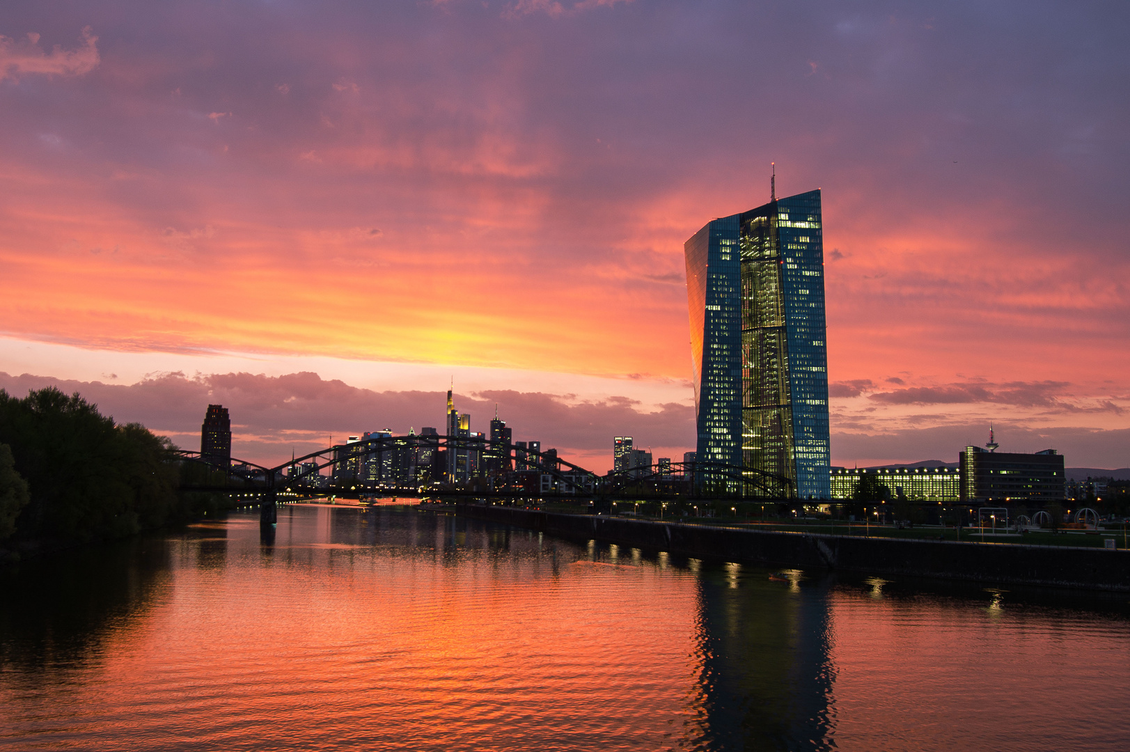 Frankfurt zum Abend