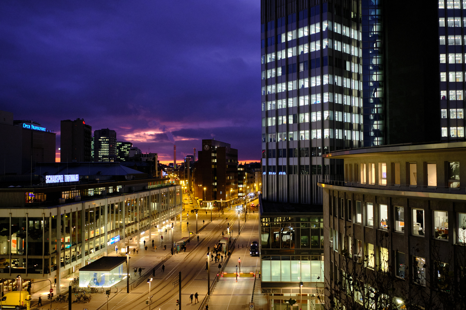 Frankfurt zur blauen Stunde