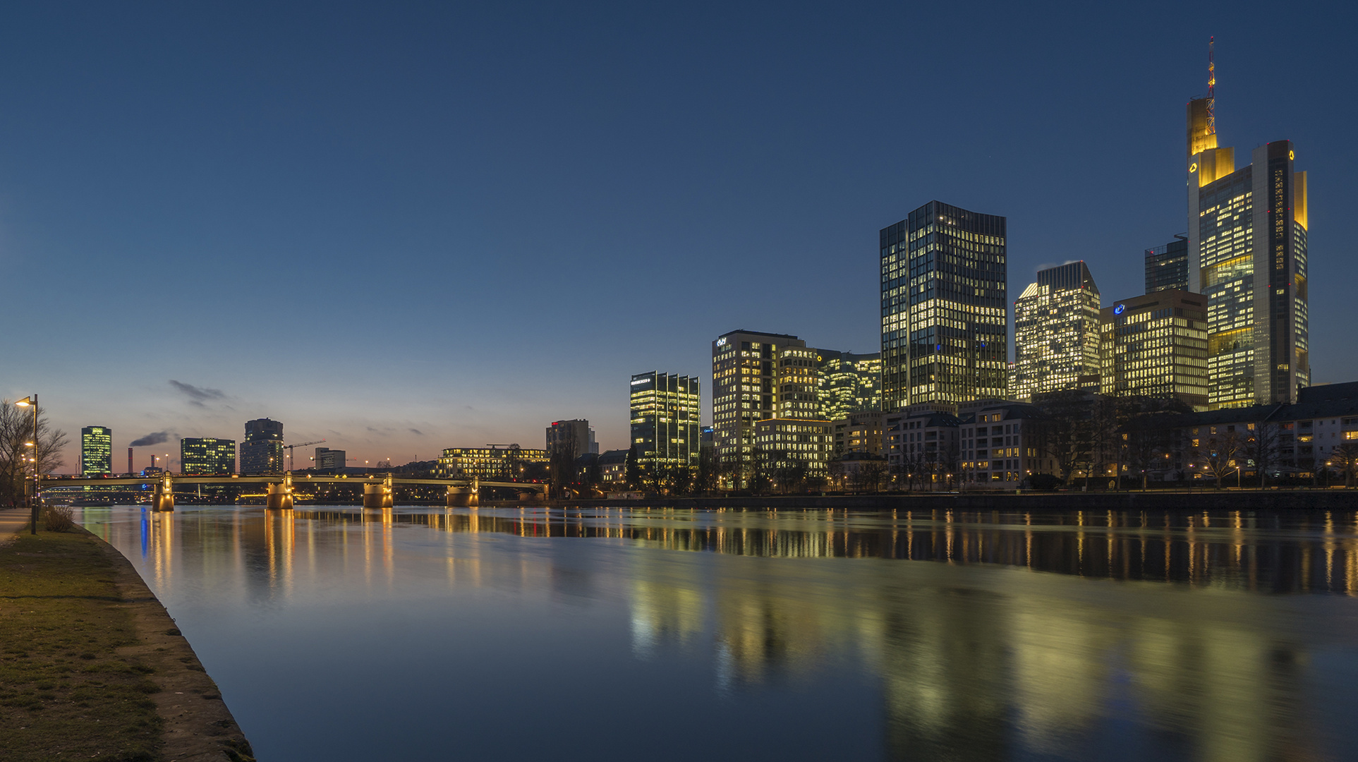 Frankfurt zur Blauen Stunde am 23.01.2020