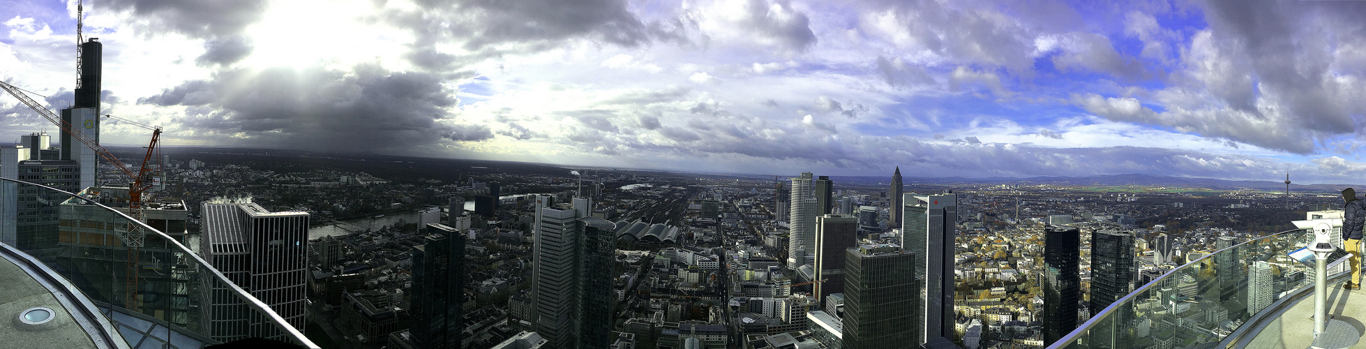 Frankfurt/a.M. zwischen Licht und Schatten