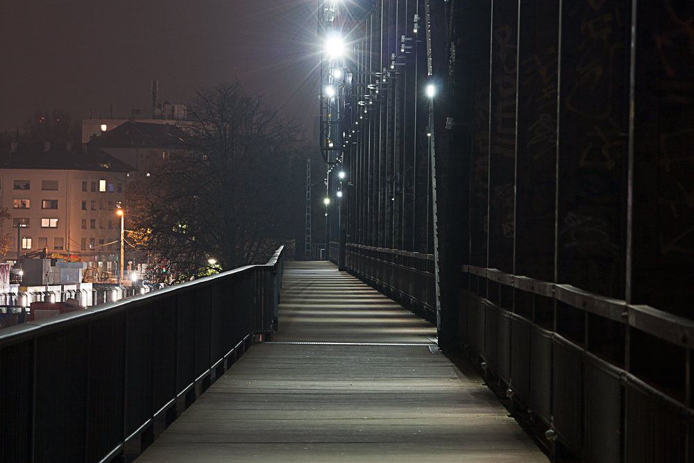 Frankfurter Brücke mal anders