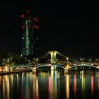 Frankfurter EZB Gebäude bei Nacht