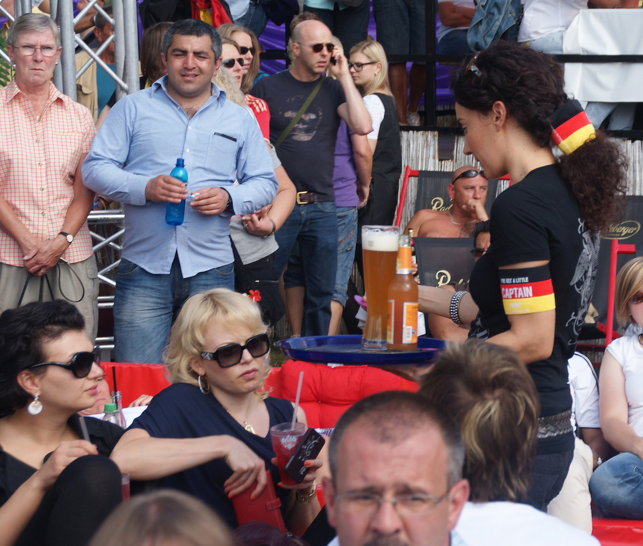 Frankfurter Fanmeile zur Frauen-Fußball-WM: Captain