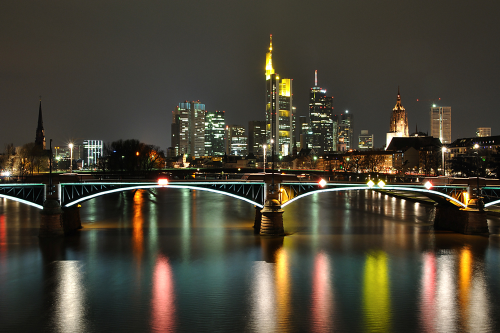 Frankfurter Nachtskyline 1