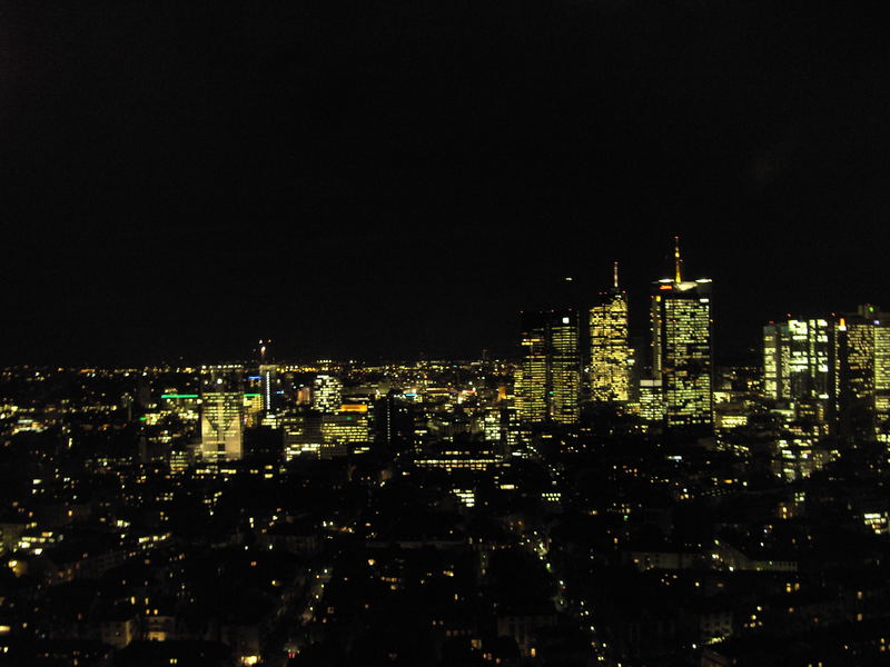 Frankfurter Skyline am Abend