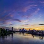 Frankfurter Skyline bei Nacht