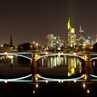 Frankfurter Skyline bei Nacht