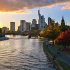 Frankfurter Skyline im Herbst 