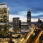 Frankfurter Skyline mit Messeturm und Tower 185