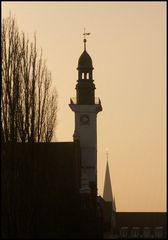 Frankfurter Türme im Abendlicht (1)