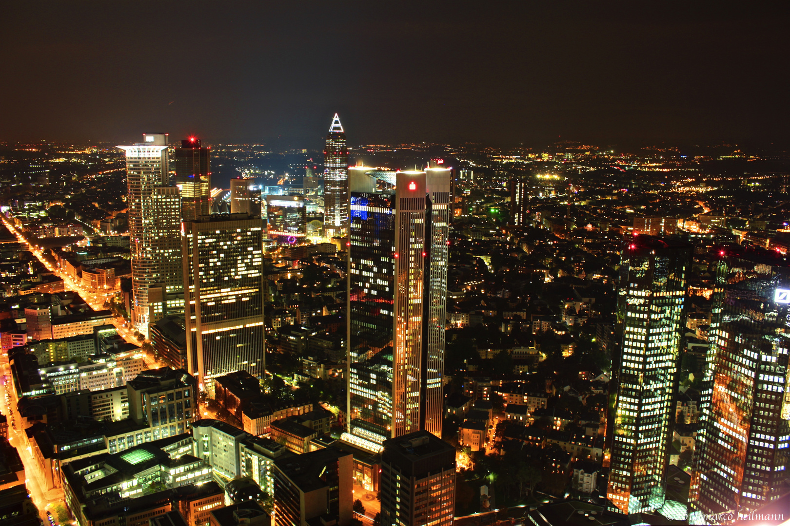 Frankfurt@Night (Helaba/MainTower )