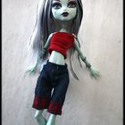 frankie stein-monster high