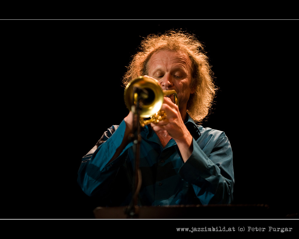 Franz Hautzinger - quartertone trumpet