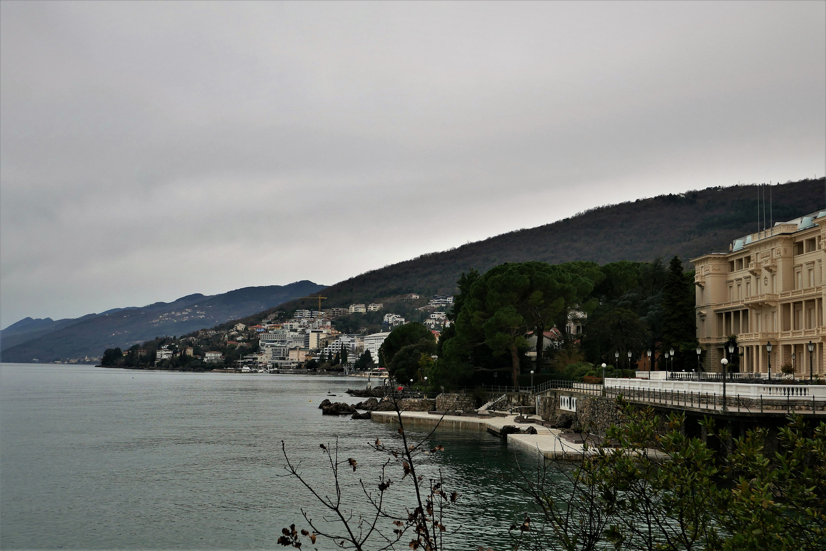 Franz-Joseph I promenade, Opatjia