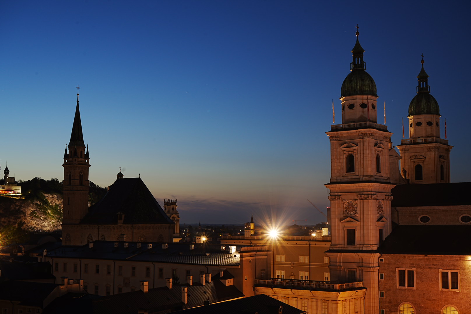 Franziskanerkirche und Salzburger Dom