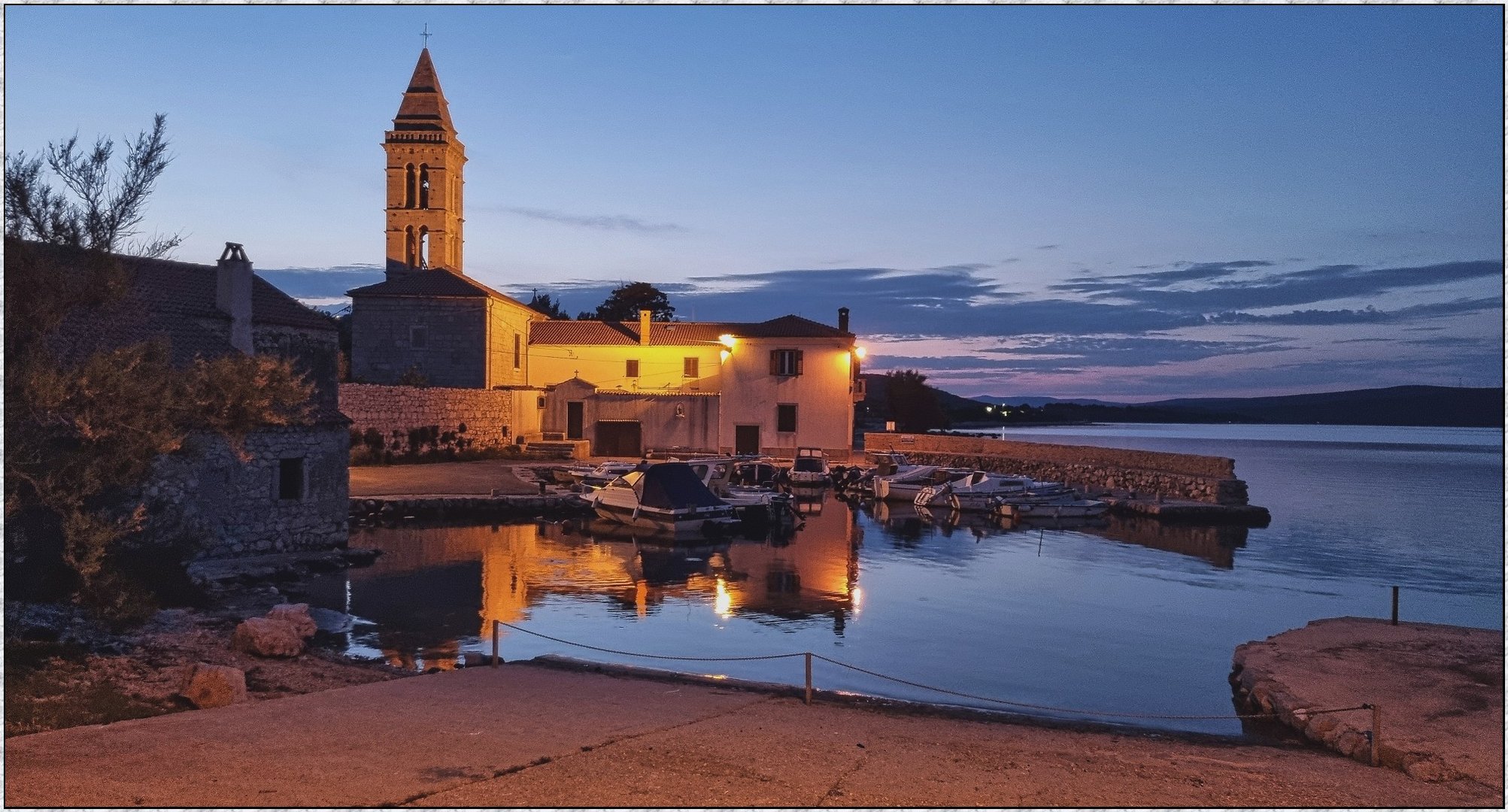 Franziskanerkloster in Nerezine auf der Insel Lošinj ;  Kroatien Camperreise Mai 2022