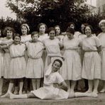 Französische Tanzgruppe um 1935