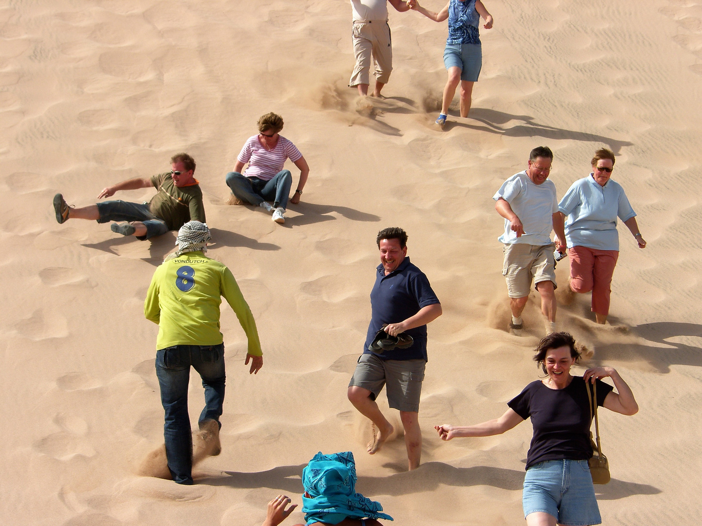 Französische Touristen in der Sahara