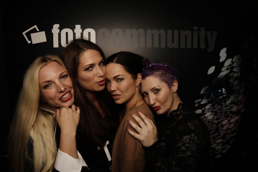 Franzy Balfanz and Girls Foto & Bild | photokina Franzy Balfanz and Girls Foto & Bild | photokina