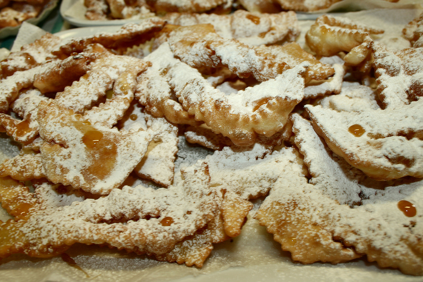 Frappe ,Chiacchiere qualsivoglia nominarle ...so' bone.2