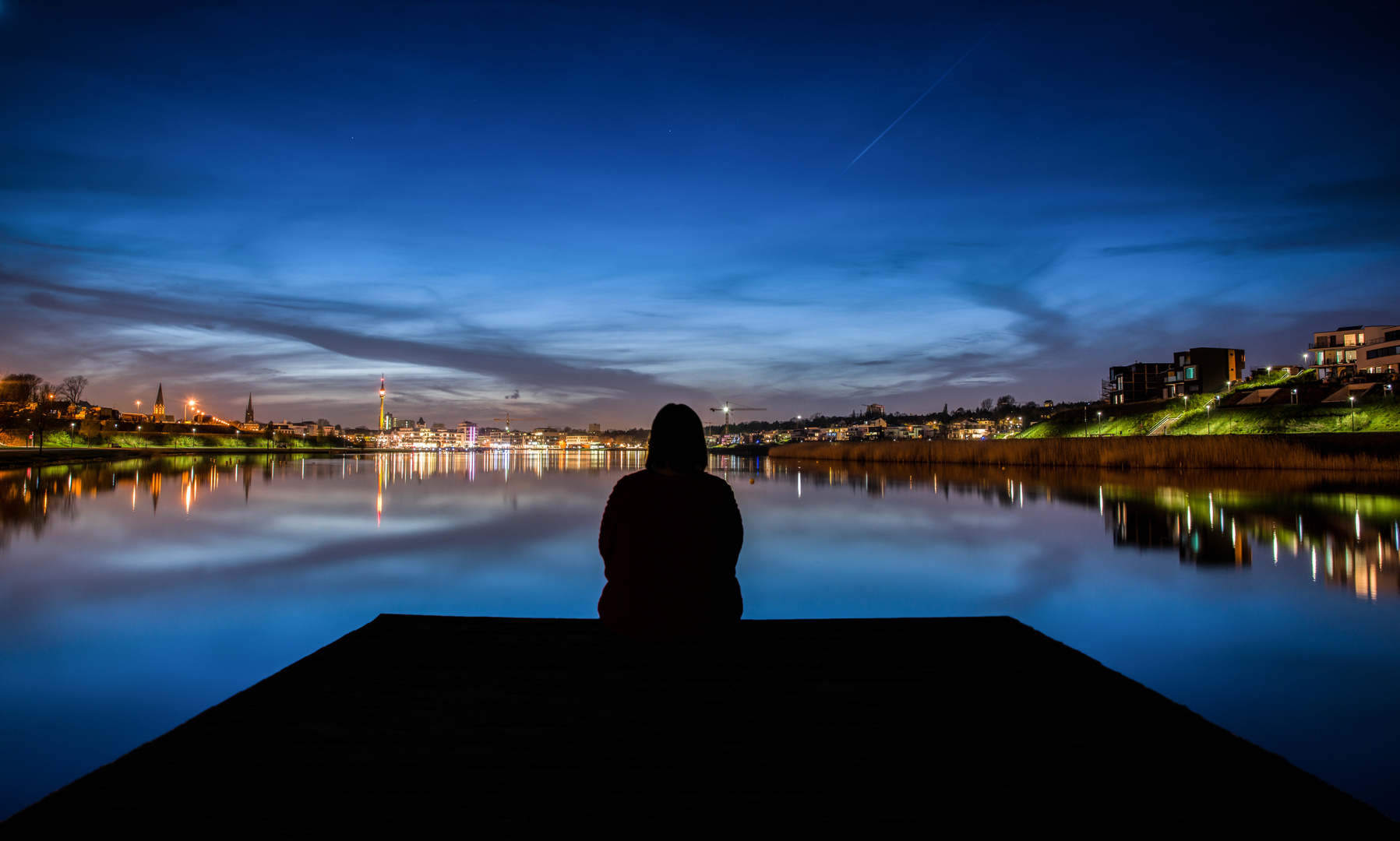 Frau am See