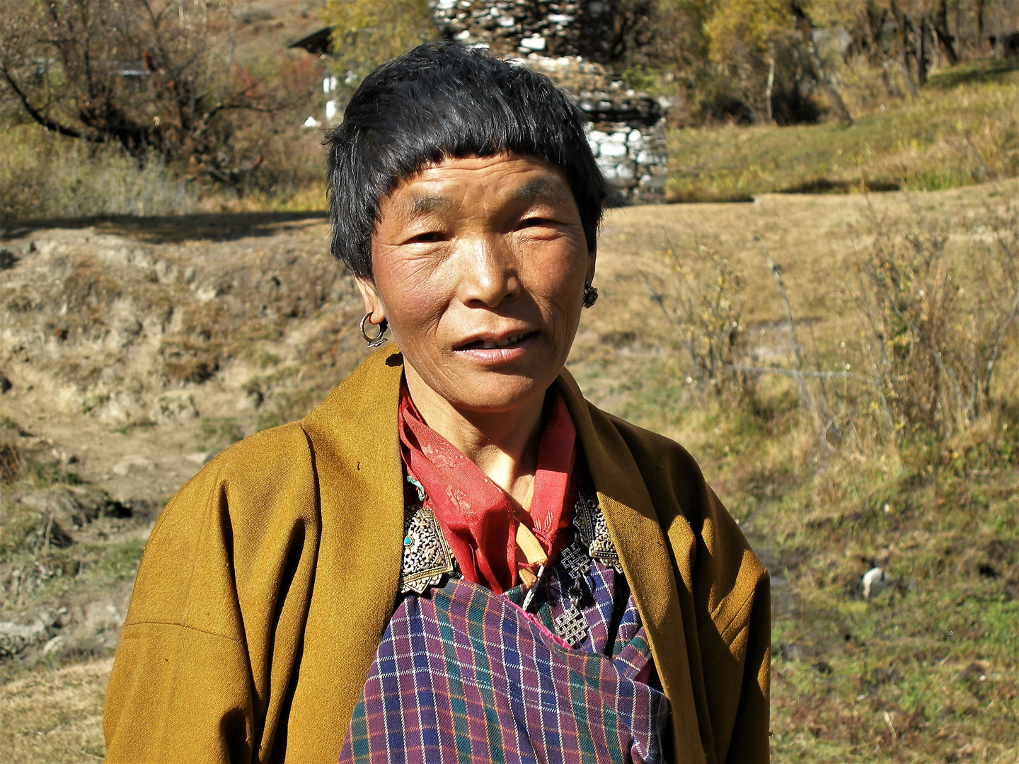 Frau auf dem Land, Bhutan 