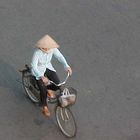 Frau auf Fahrrad